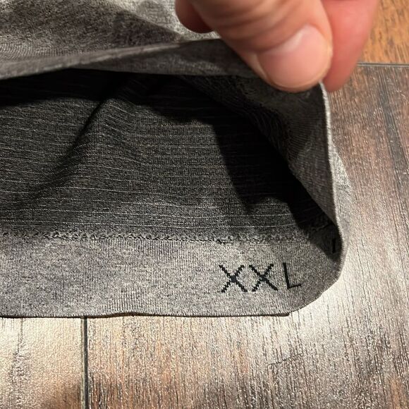 Lululemon metal tech vent shirt size XXL in EUC light grey - Picture 3 of 12